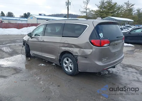 2017 Chrysler Pacifica Touring-L Plus из США, поврежденный, VIN 2C4RC1EG4HR722261